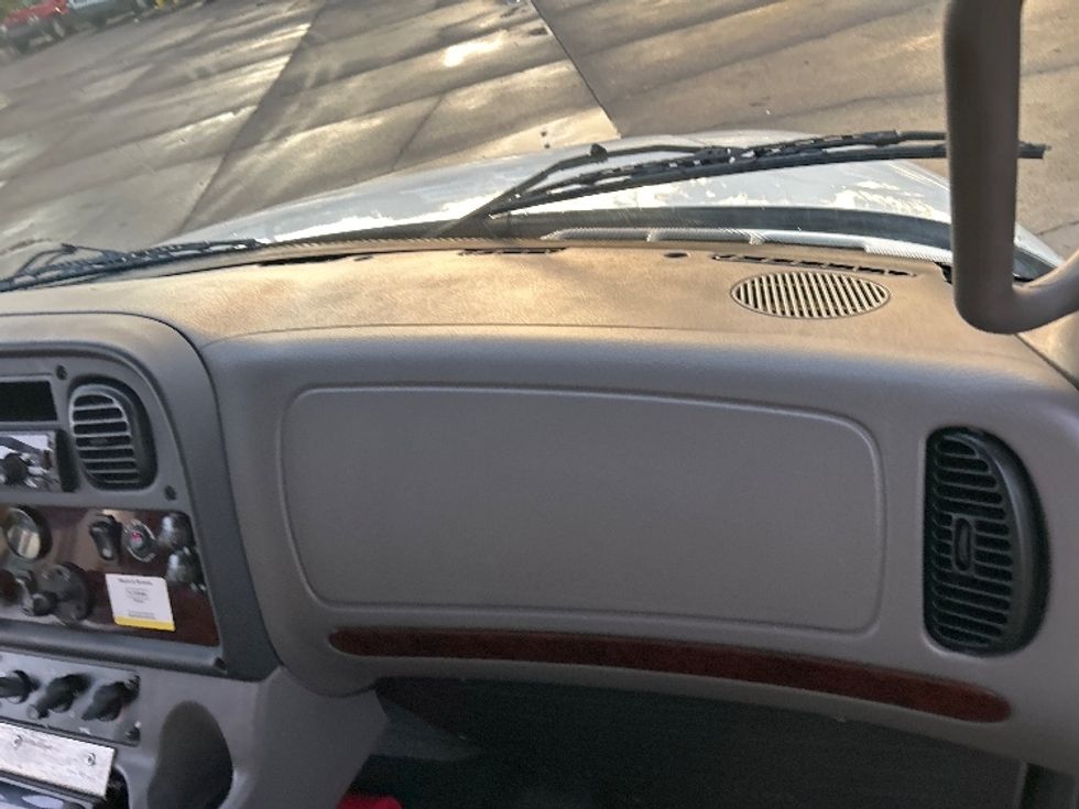 Refrigerated Truck-Light and Medium Duty Trucks-Freightliner-2020-M2-Sarasota-FL-244,093\n\t\tmiles-$ 40,000 - Image 21