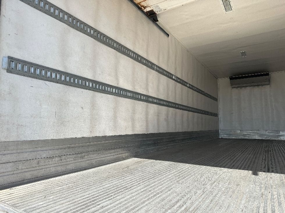 Refrigerated Truck-Light and Medium Duty Trucks-Freightliner-2020-M2-Shreveport-LA-159,131\n\t\tmiles-$ 66,250 - Image 11