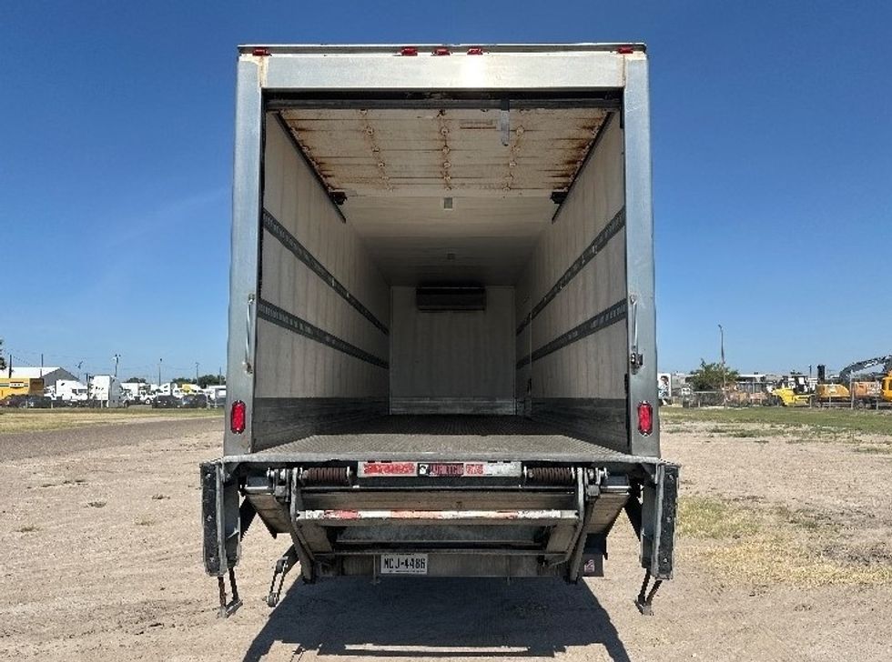 Refrigerated Truck-Light and Medium Duty Trucks-Freightliner-2020-M2-Shreveport-LA-159,131\n\t\tmiles-$ 66,250 - Image 8