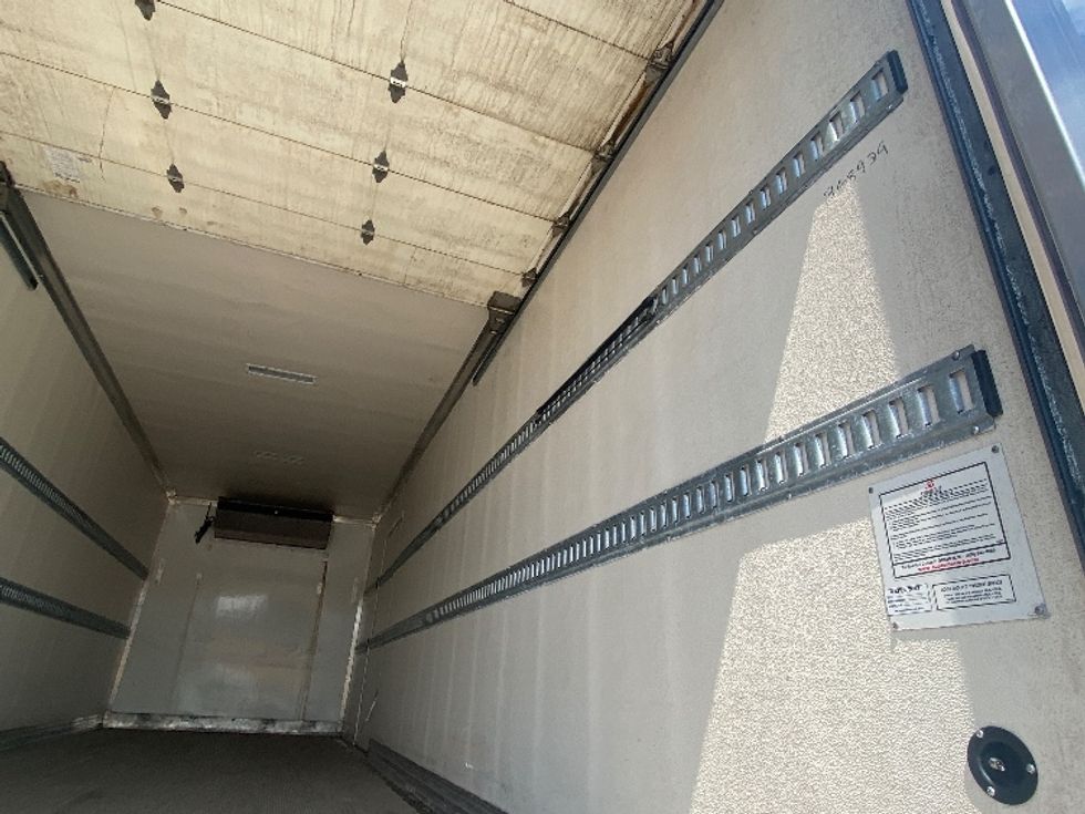 Refrigerated Truck-Light and Medium Duty Trucks-Freightliner-2020-M2-South Bend-IN-179,209\n\t\tmiles-$ 51,000 - Image 12