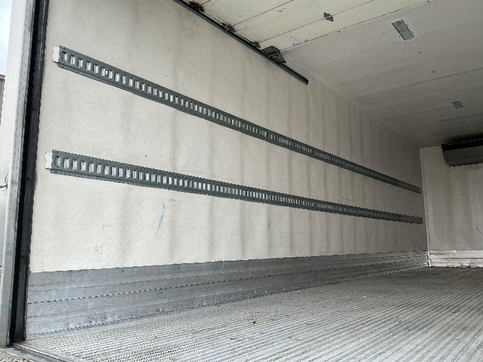 Refrigerated Truck-Light and Medium Duty Trucks-Freightliner-2020-M2-Sparks-NV-180,832\n\t\tmiles-$ 59,500 - Image 11