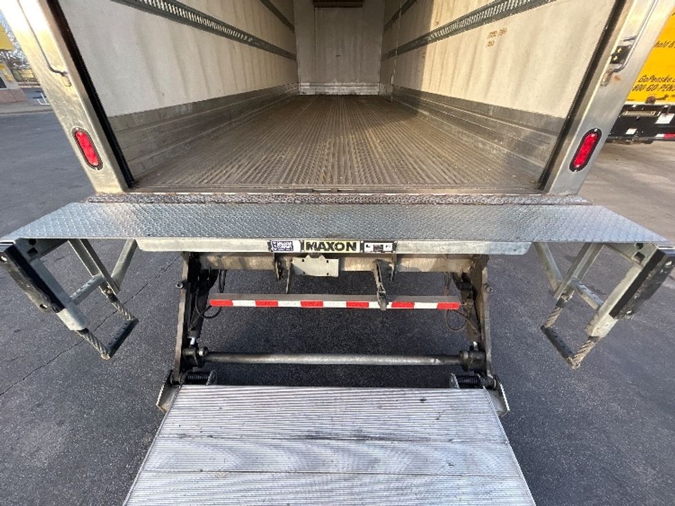 Refrigerated Truck-Light and Medium Duty Trucks-Freightliner-2020-M2-Springfield-MO-137,178\n\t\tmiles-$ 69,250 - Image 10