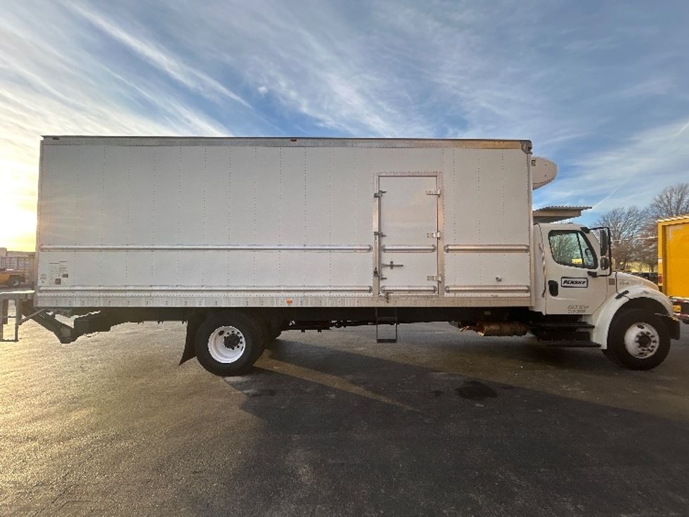 Refrigerated Truck-Light and Medium Duty Trucks-Freightliner-2020-M2-Springfield-MO-137,178\n\t\tmiles-$ 69,250 - Image 15