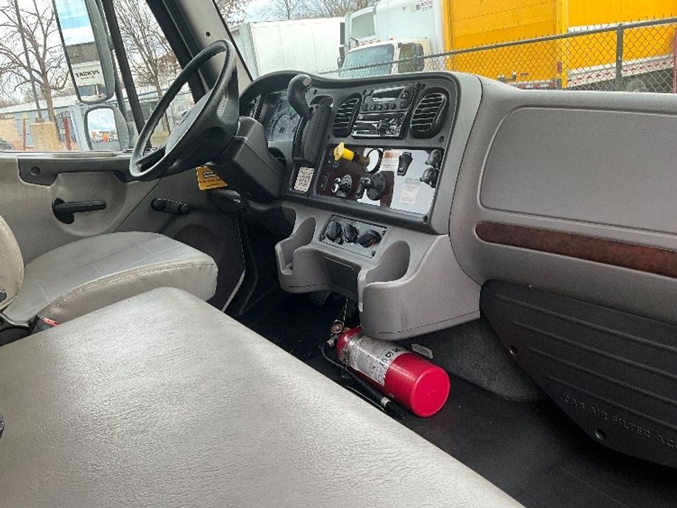 Refrigerated Truck-Light and Medium Duty Trucks-Freightliner-2020-M2-Springfield-MO-137,178\n\t\tmiles-$ 69,250 - Image 21