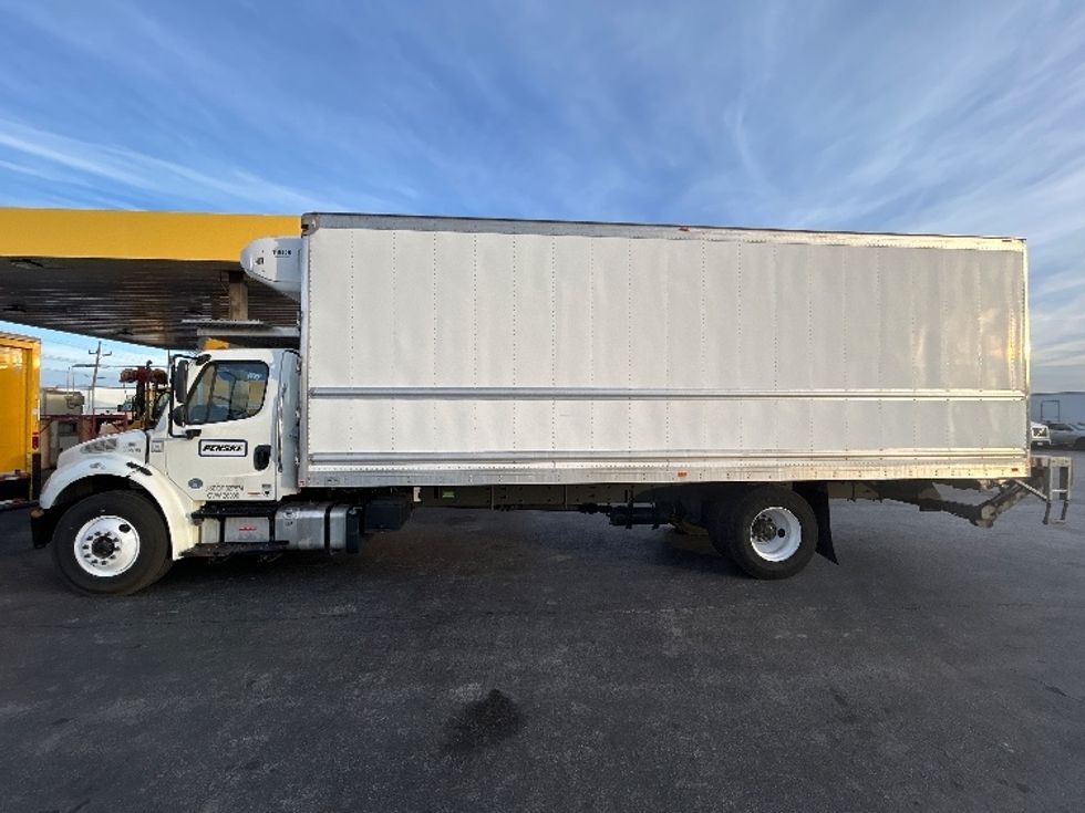 Refrigerated Truck-Light and Medium Duty Trucks-Freightliner-2020-M2-Springfield-MO-137,178\n\t\tmiles-$ 69,250 - Image 4