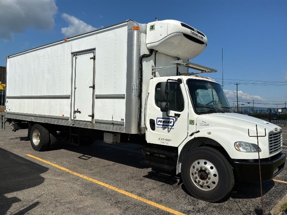 Refrigerated Truck-Light and Medium Duty Trucks-Freightliner-2020-M2-Ste-Foy-PQ-216,343\n\t\tkm-$ 72,000 - Image 1