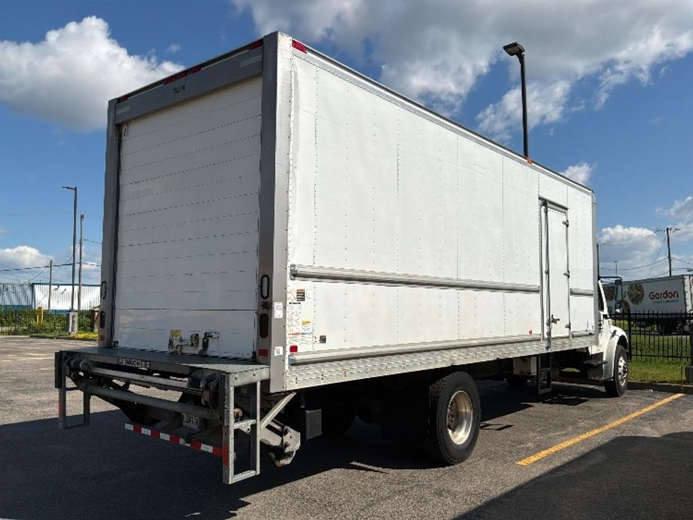 Refrigerated Truck-Light and Medium Duty Trucks-Freightliner-2020-M2-Ste-Foy-PQ-216,343\n\t\tkm-$ 72,000 - Image 13