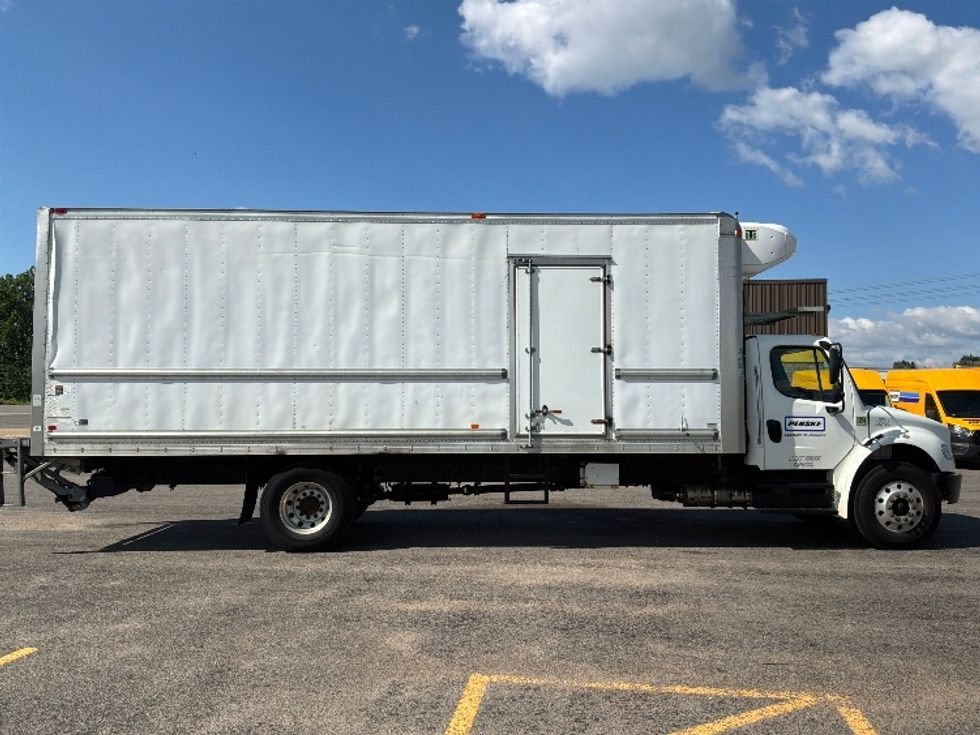 Refrigerated Truck-Light and Medium Duty Trucks-Freightliner-2020-M2-Ste-Foy-PQ-216,343\n\t\tkm-$ 72,000 - Image 15