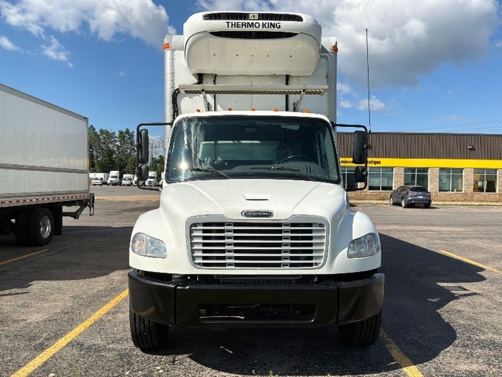 Refrigerated Truck-Light and Medium Duty Trucks-Freightliner-2020-M2-Ste-Foy-PQ-216,343\n\t\tkm-$ 72,000 - Image 2