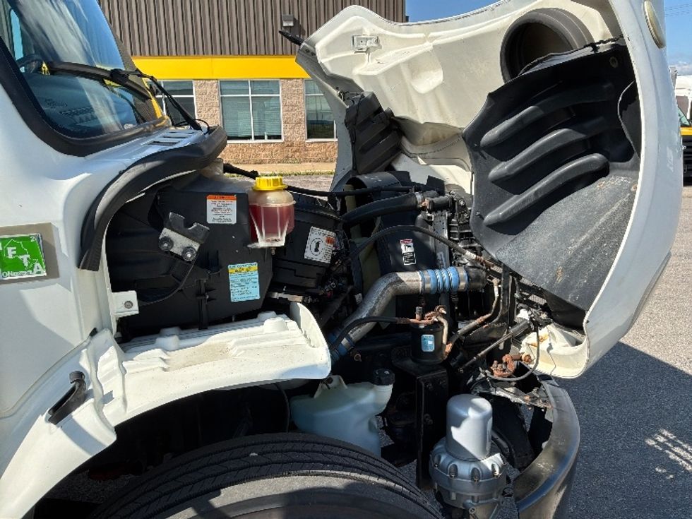 Refrigerated Truck-Light and Medium Duty Trucks-Freightliner-2020-M2-Ste-Foy-PQ-216,343\n\t\tkm-$ 72,000 - Image 23