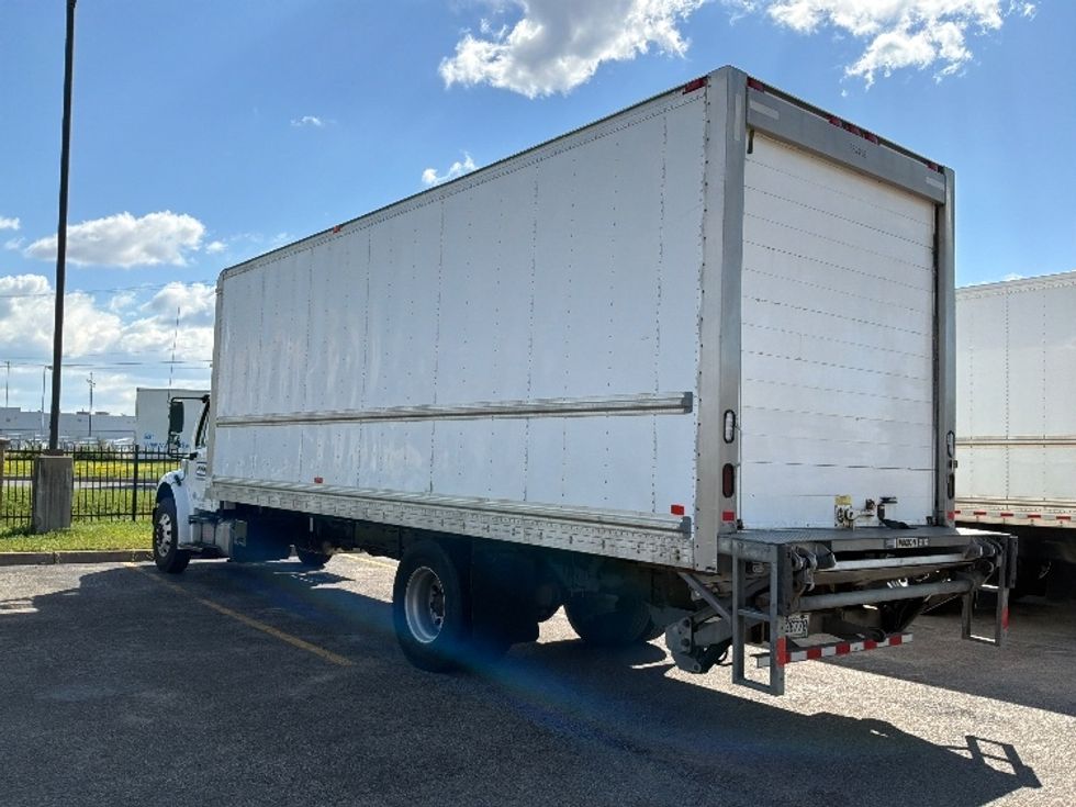 Refrigerated Truck-Light and Medium Duty Trucks-Freightliner-2020-M2-Ste-Foy-PQ-216,343\n\t\tkm-$ 72,000 - Image 6