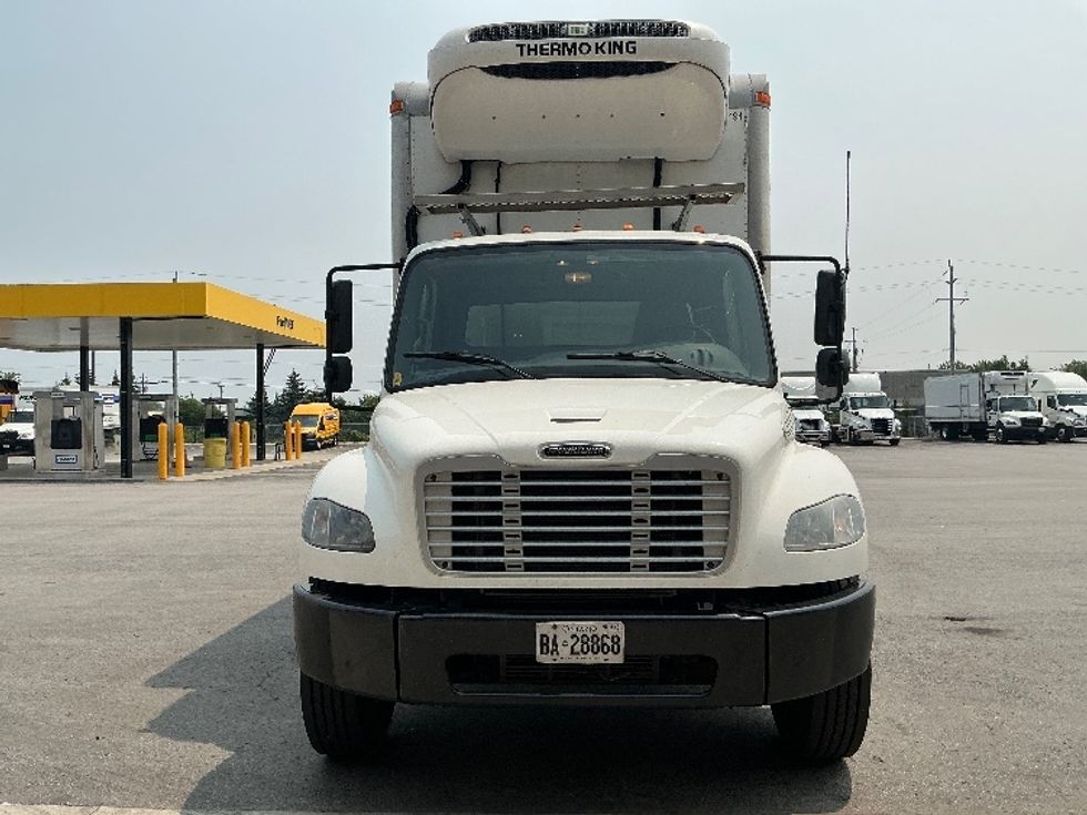Refrigerated Truck-Light and Medium Duty Trucks-Freightliner-2020-M2-Stoney Creek-ON-237,705\n\t\tkm-$ 70,250 - Image 2