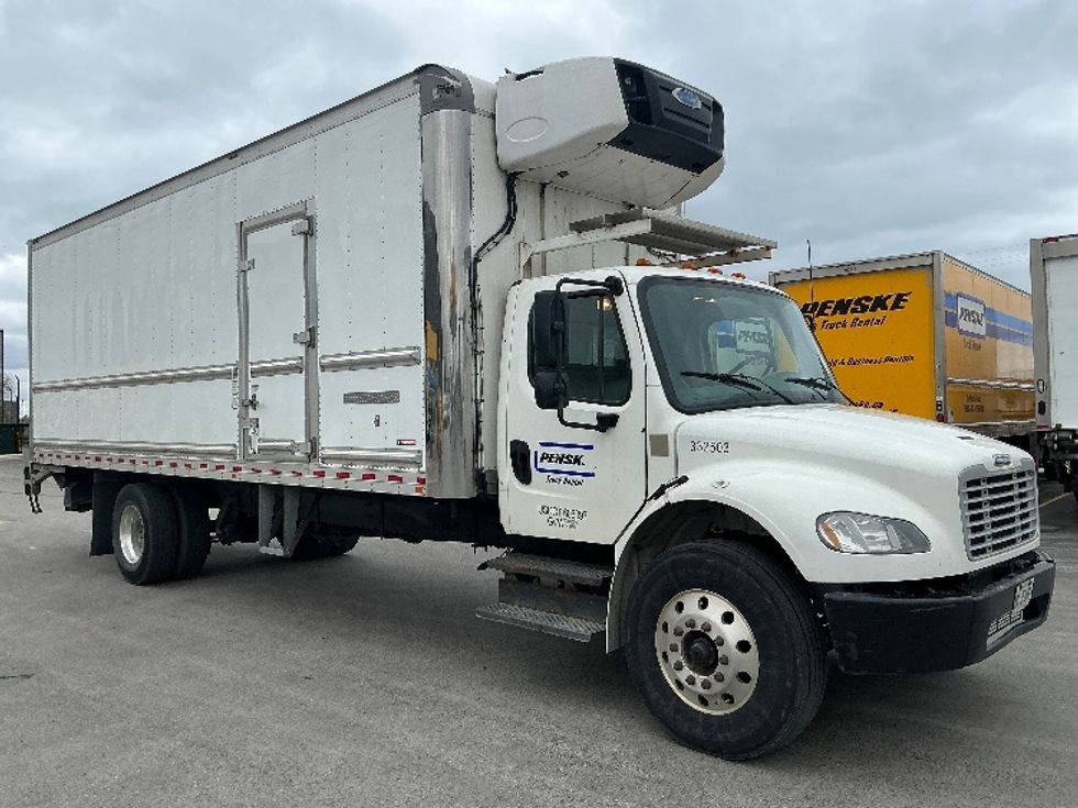 Refrigerated Truck-Light and Medium Duty Trucks-Freightliner-2020-M2-Stoney Creek-ON-256,391\n\t\tkm-$ 70,500 - Image 1