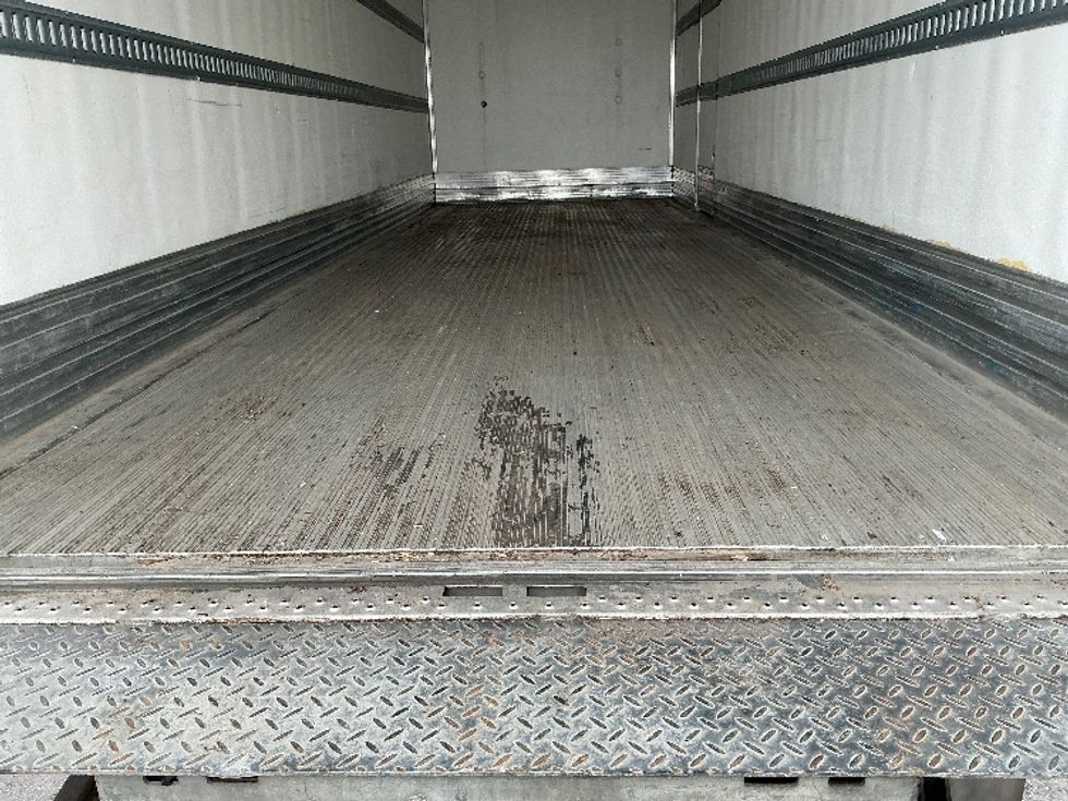 Refrigerated Truck-Light and Medium Duty Trucks-Freightliner-2020-M2-Stoney Creek-ON-256,391\n\t\tkm-$ 70,500 - Image 10