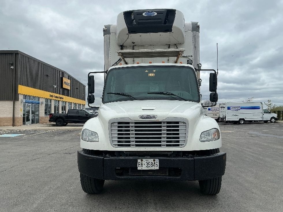 Refrigerated Truck-Light and Medium Duty Trucks-Freightliner-2020-M2-Stoney Creek-ON-256,391\n\t\tkm-$ 70,500 - Image 2