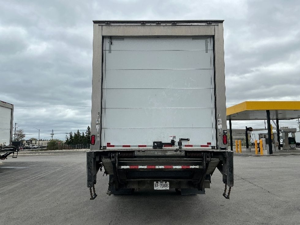 Refrigerated Truck-Light and Medium Duty Trucks-Freightliner-2020-M2-Stoney Creek-ON-256,391\n\t\tkm-$ 70,500 - Image 7