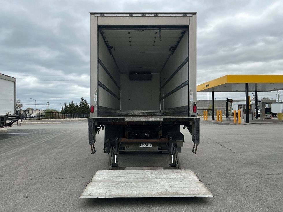 Refrigerated Truck-Light and Medium Duty Trucks-Freightliner-2020-M2-Stoney Creek-ON-256,391\n\t\tkm-$ 70,500 - Image 9