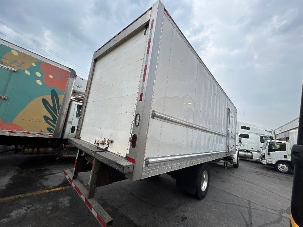 Refrigerated Truck-Light and Medium Duty Trucks-Freightliner-2020-M2-Stoney Creek-ON-257,790\n\t\tkm-$ 60,750 - Image 13