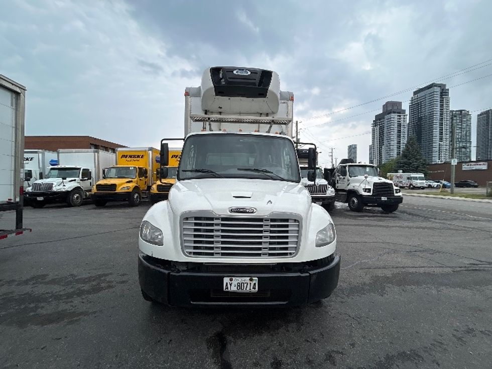 Refrigerated Truck-Light and Medium Duty Trucks-Freightliner-2020-M2-Stoney Creek-ON-257,790\n\t\tkm-$ 60,750 - Image 2