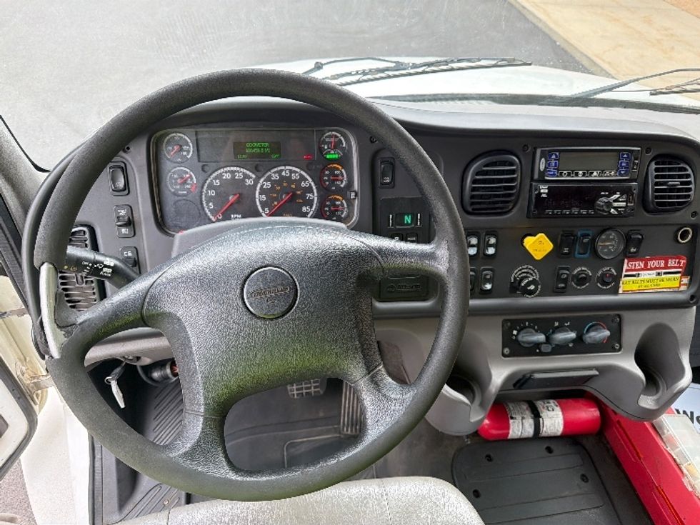 Refrigerated Truck-Light and Medium Duty Trucks-Freightliner-2020-M2-Sturtevant-WI-166,432\n\t\tmiles-$ 63,000 - Image 18