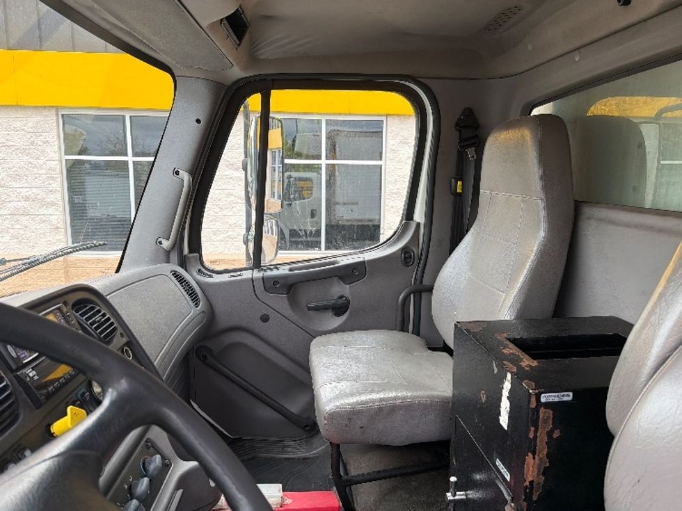 Refrigerated Truck-Light and Medium Duty Trucks-Freightliner-2020-M2-Sturtevant-WI-166,432\n\t\tmiles-$ 63,000 - Image 19