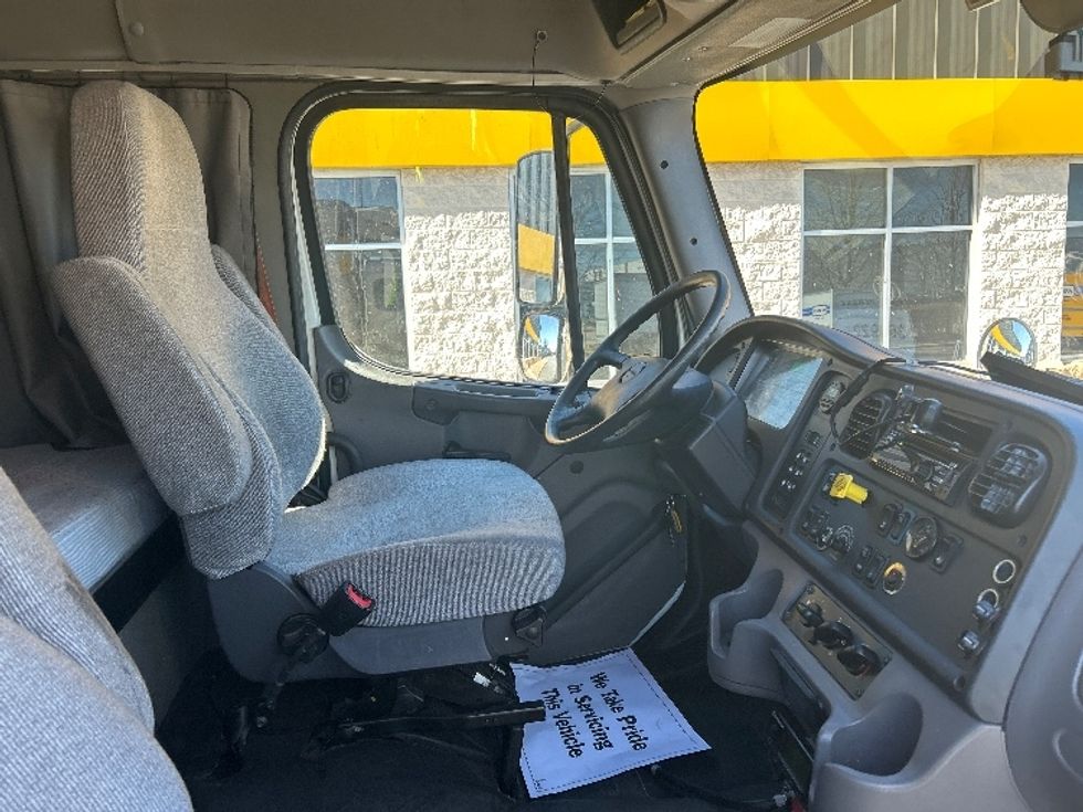 Refrigerated Truck-Light and Medium Duty Trucks-Freightliner-2020-M2-Sturtevant-WI-227,692\n\t\tmiles-$ 65,250 - Image 22