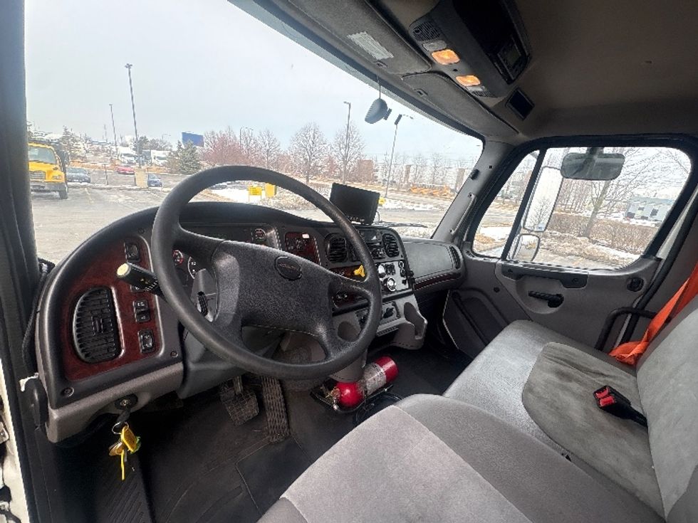 Refrigerated Truck-Light and Medium Duty Trucks-Freightliner-2020-M2-Sturtevant-WI-311,987\n\t\tmiles-$ 44,750 - Image 17