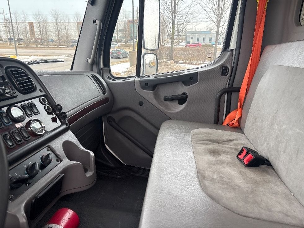 Refrigerated Truck-Light and Medium Duty Trucks-Freightliner-2020-M2-Sturtevant-WI-311,987\n\t\tmiles-$ 44,750 - Image 19