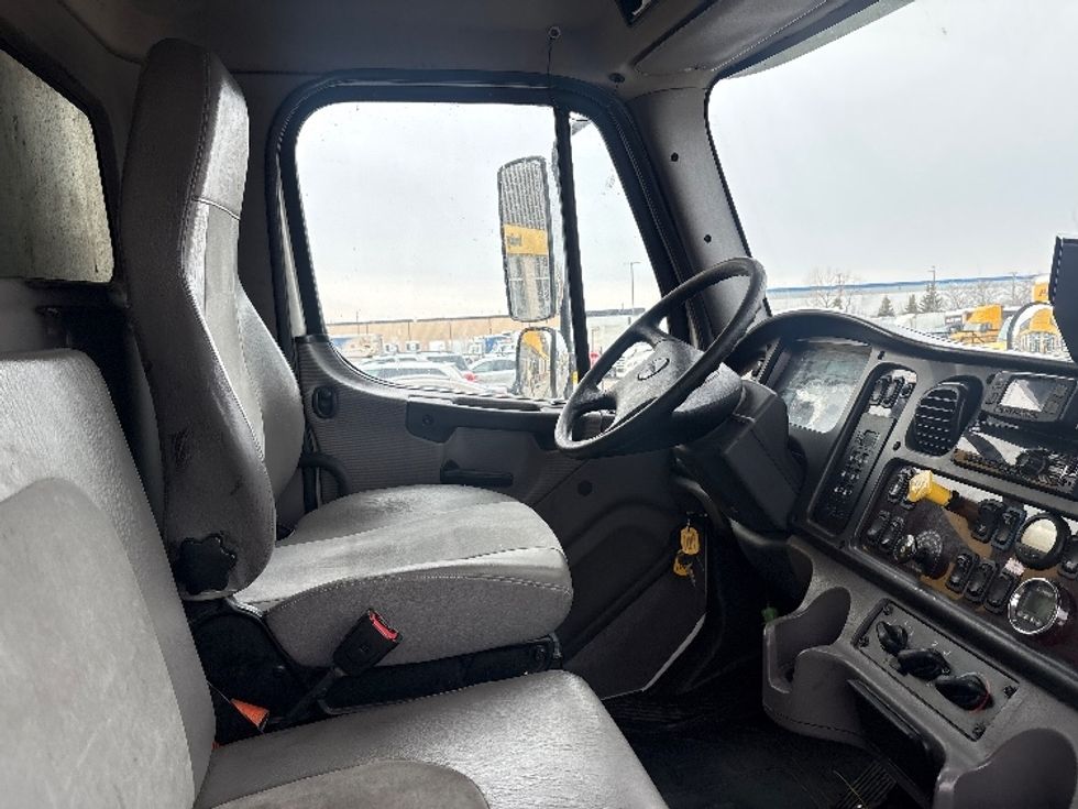 Refrigerated Truck-Light and Medium Duty Trucks-Freightliner-2020-M2-Sturtevant-WI-311,987\n\t\tmiles-$ 44,750 - Image 22