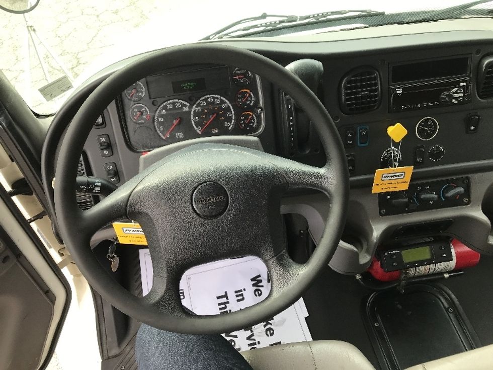 Refrigerated Truck-Light and Medium Duty Trucks-Freightliner-2020-M2-Suffolk-VA-148,732\n\t\tmiles-$ 72,000 - Image 18