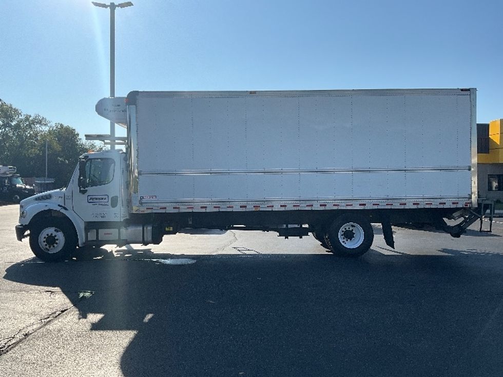 Refrigerated Truck-Light and Medium Duty Trucks-Freightliner-2020-M2-Swedesboro-NJ-207,377\n\t\tmiles-$ 51,000 - Image 4