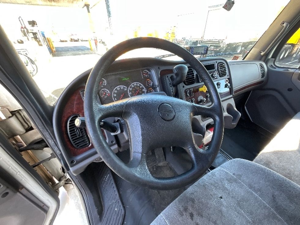 Refrigerated Truck-Light and Medium Duty Trucks-Freightliner-2020-M2-Swedesboro-NJ-238,716\n\t\tmiles-$ 58,000 - Image 17