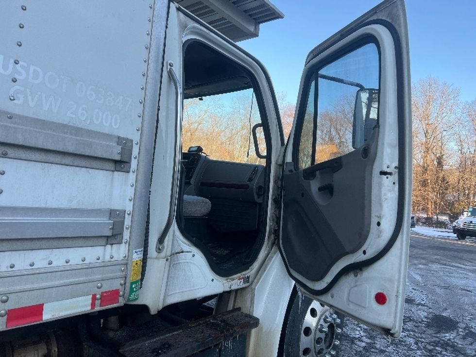 Refrigerated Truck-Light and Medium Duty Trucks-Freightliner-2020-M2-Swedesboro-NJ-260,417\n\t\tmiles-$ 53,250 - Image 20