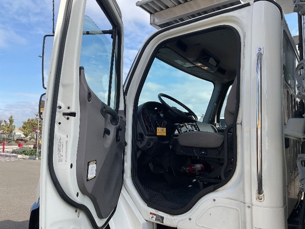 Refrigerated Truck-Light and Medium Duty Trucks-Freightliner-2020-M2-Tacoma-WA-180,614\n\t\tmiles-$ 59,750 - Image 15