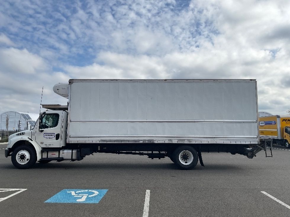 Refrigerated Truck-Light and Medium Duty Trucks-Freightliner-2020-M2-Tacoma-WA-180,614\n\t\tmiles-$ 59,750 - Image 3