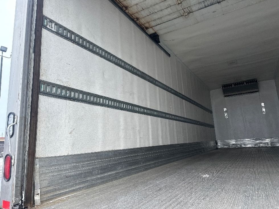 Refrigerated Truck-Light and Medium Duty Trucks-Freightliner-2020-M2-Toronto-ON-236,355\n\t\tkm-$ 82,250 - Image 11