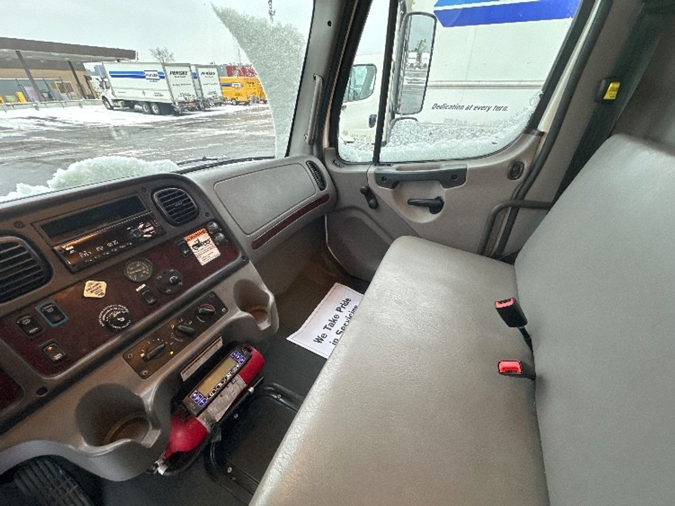 Refrigerated Truck-Light and Medium Duty Trucks-Freightliner-2020-M2-Toronto-ON-236,355\n\t\tkm-$ 82,250 - Image 19