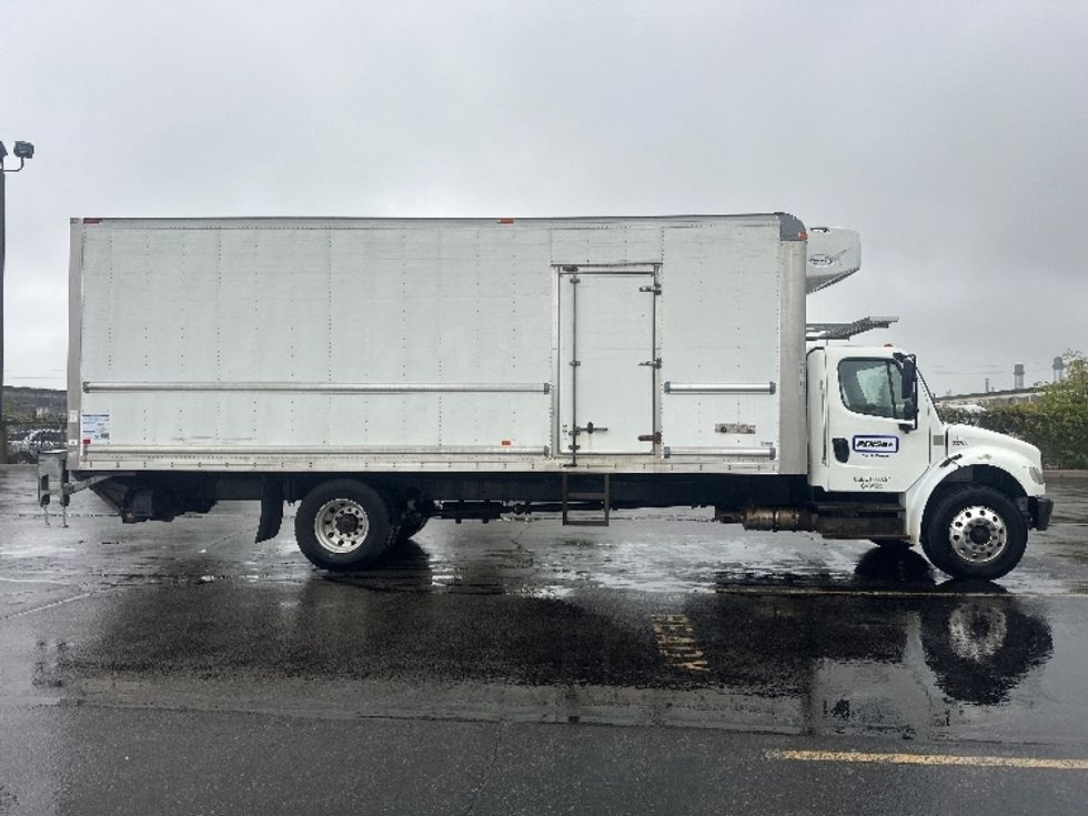 Refrigerated Truck-Light and Medium Duty Trucks-Freightliner-2020-M2-Toronto-ON-365,830\n\t\tkm-$ 59,750 - Image 15