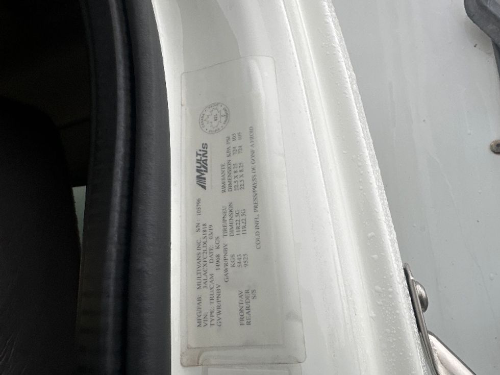 Refrigerated Truck-Light and Medium Duty Trucks-Freightliner-2020-M2-Toronto-ON-365,830\n\t\tkm-$ 59,750 - Image 25