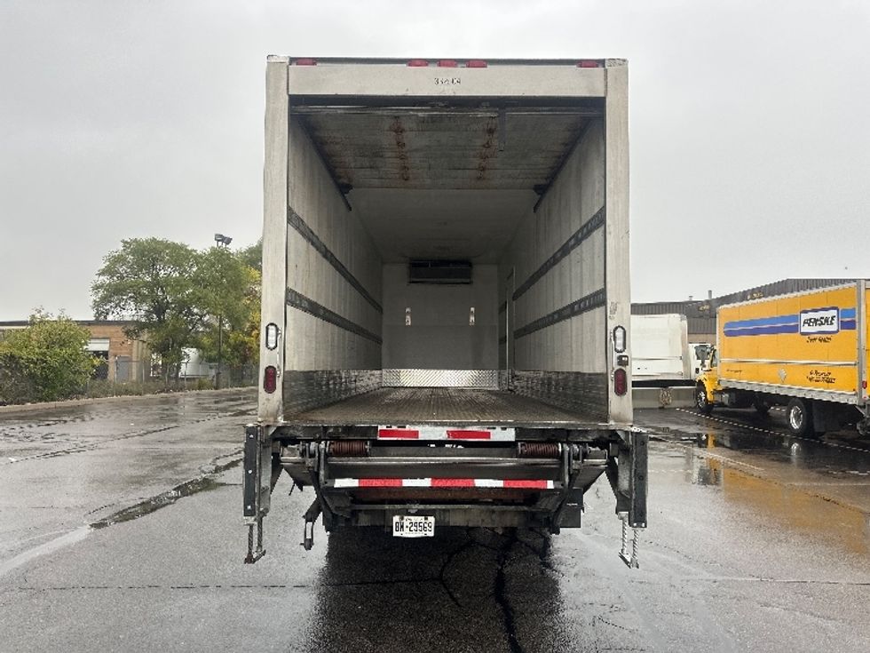 Refrigerated Truck-Light and Medium Duty Trucks-Freightliner-2020-M2-Toronto-ON-365,830\n\t\tkm-$ 59,750 - Image 8