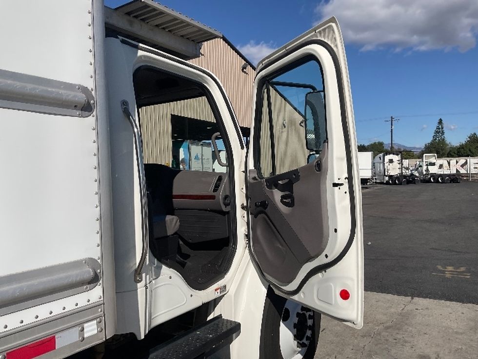 Refrigerated Truck-Light and Medium Duty Trucks-Freightliner-2020-M2-Torrance-CA-140,352\n\t\tmiles-$ 64,500 - Image 20