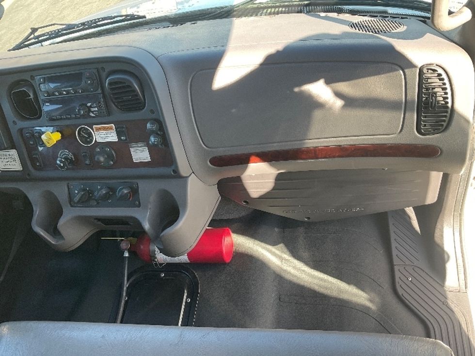 Refrigerated Truck-Light and Medium Duty Trucks-Freightliner-2020-M2-Torrance-CA-140,352\n\t\tmiles-$ 64,500 - Image 21