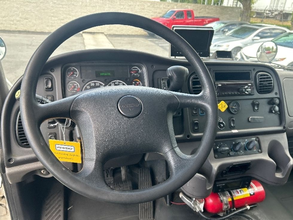 Refrigerated Truck-Light and Medium Duty Trucks-Freightliner-2020-M2-Torrance-CA-249,717\n\t\tmiles-$ 40,250 - Image 18