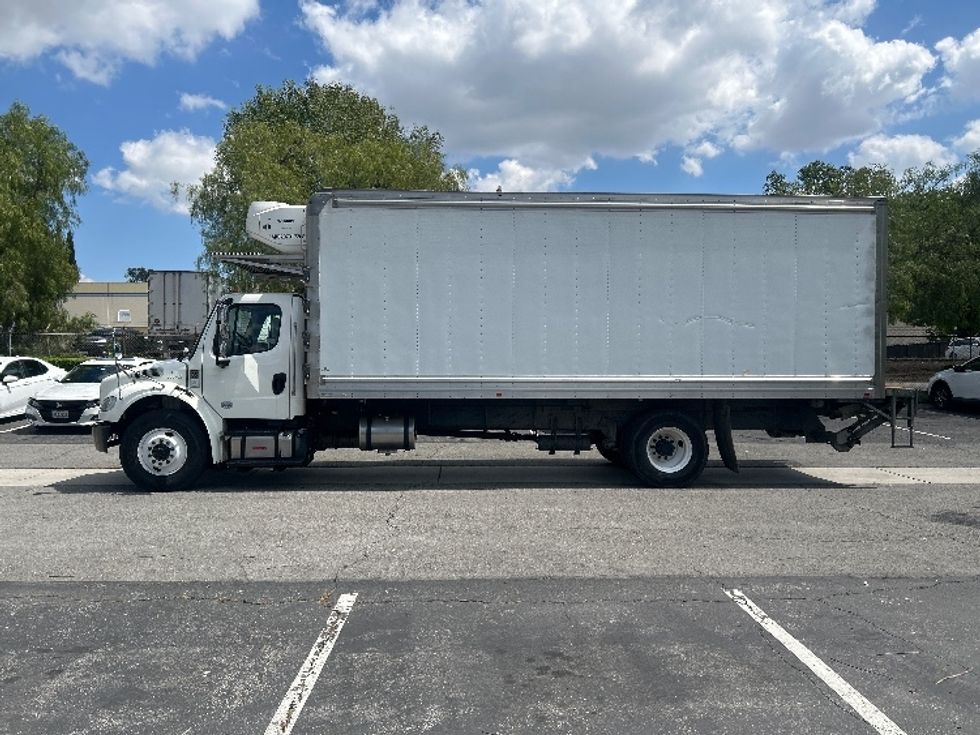 Refrigerated Truck-Light and Medium Duty Trucks-Freightliner-2020-M2-Torrance-CA-249,717\n\t\tmiles-$ 40,250 - Image 4