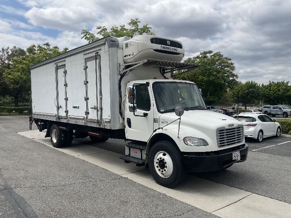 Refrigerated Truck-Light and Medium Duty Trucks-Freightliner-2020-M2-Torrance-CA-260,562\n\t\tmiles-$ 39,250 - Image 1