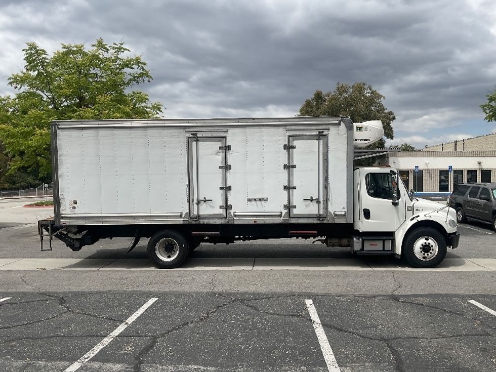 Refrigerated Truck-Light and Medium Duty Trucks-Freightliner-2020-M2-Torrance-CA-260,562\n\t\tmiles-$ 39,250 - Image 16
