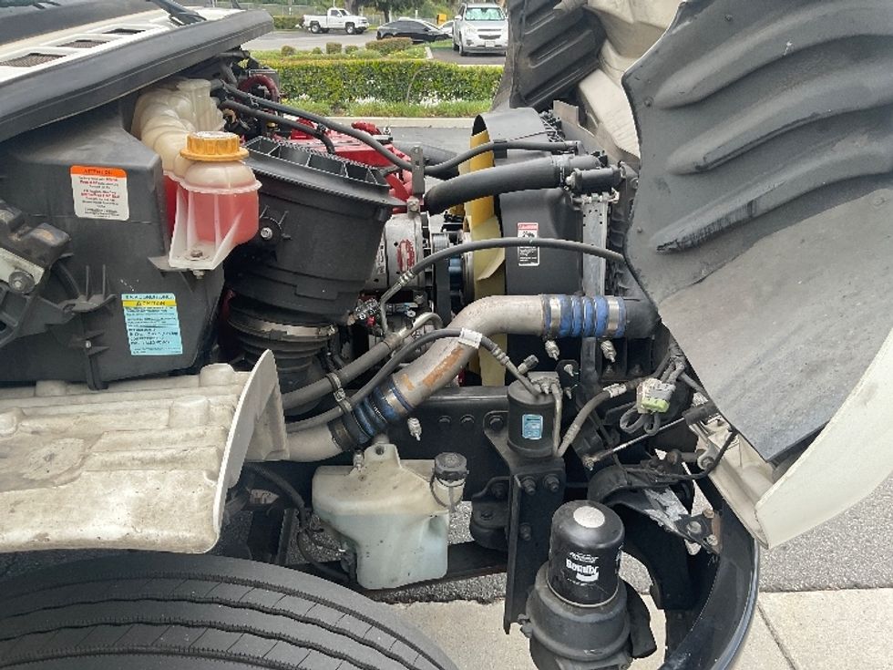 Refrigerated Truck-Light and Medium Duty Trucks-Freightliner-2020-M2-Torrance-CA-260,562\n\t\tmiles-$ 39,250 - Image 22