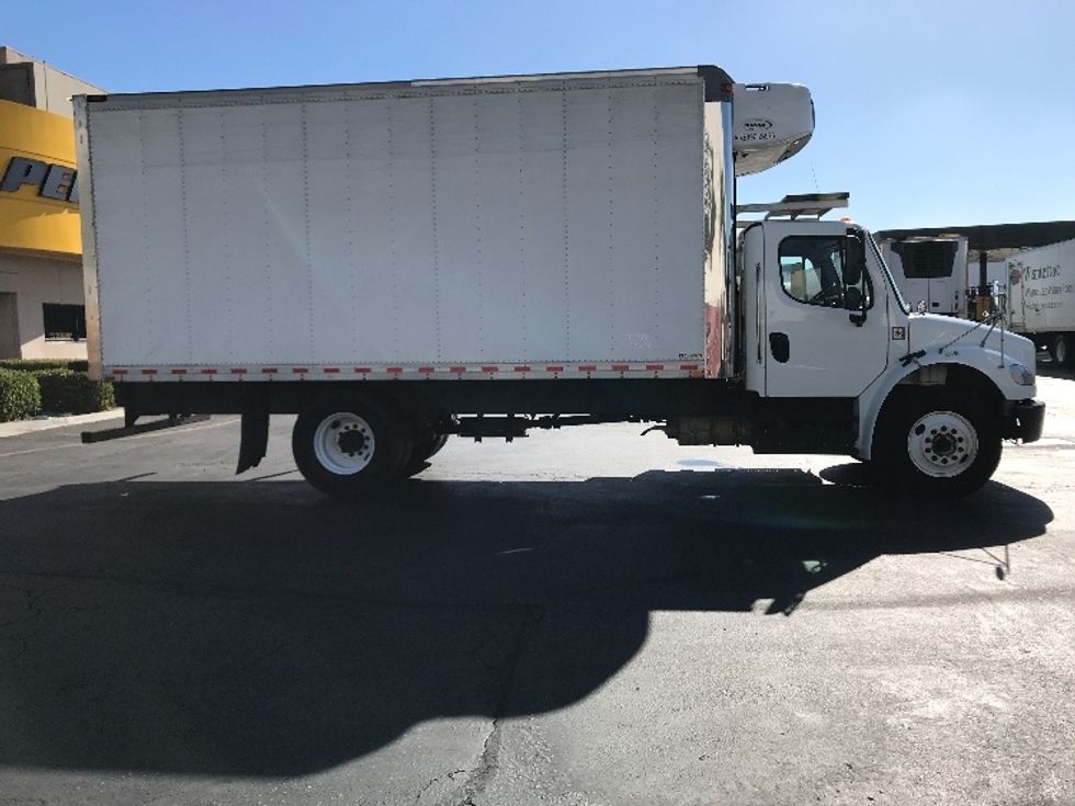 Refrigerated Truck-Light and Medium Duty Trucks-Freightliner-2020-M2-Torrance-CA-282,729\n\t\tmiles-$ 36,000 - Image 15
