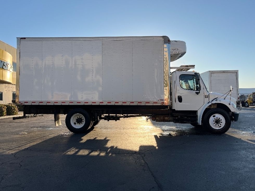 Refrigerated Truck-Light and Medium Duty Trucks-Freightliner-2020-M2-Torrance-CA-315,592\n\t\tmiles-$ 29,500 - Image 14