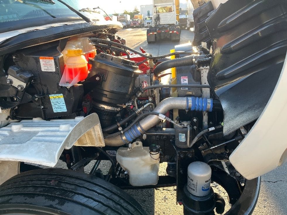 Refrigerated Truck-Light and Medium Duty Trucks-Freightliner-2020-M2-Torrance-CA-315,592\n\t\tmiles-$ 29,500 - Image 22